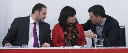 El secretario general de PSOE, Pedro Sánchez, encabeza una reunión de la Ejecutiva en Ferraz.