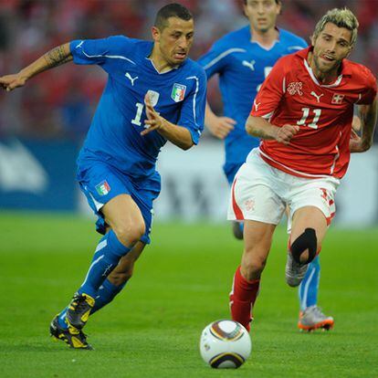 Behrami, durante el partido ante Italia