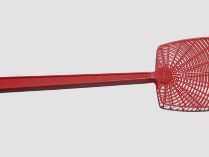 Fly swatter.