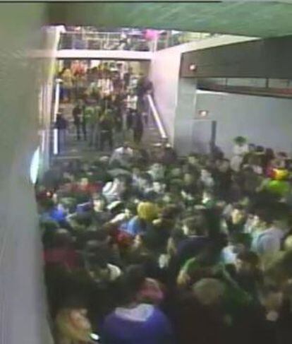Avalancha registrada en uno de los vomitorios del Madrid Arena.