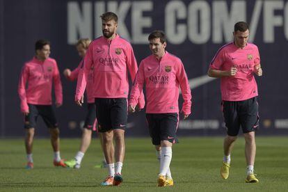 Messi, Piqué i Vermaelen, en una sessió d'aquesta setmana.