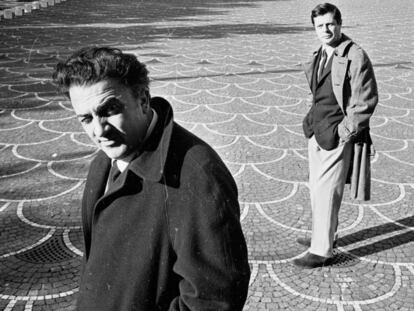 Federico Fellini con Marcello Mastroianni en Roma en 1962. En vídeo, su obra en 8 películas (y 1/2).