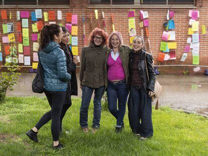 Alejandra, Maite, Eva, Gema y Ana en la cárcel de mujeres de Alcalá Meco Madrid 1.