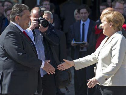 Sigmar Gabriel y Angela Merkel, en mayo.