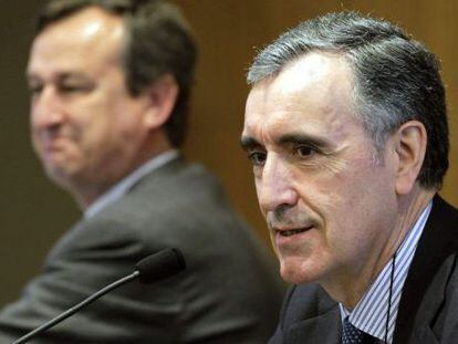 Jos&eacute; Mar&iacute;a Castellano (en primer plano) en una imagen de 2012, cuaando presid&iacute;a NCG Banco.