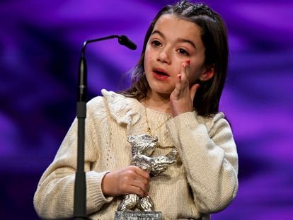 Sofia Otero receives the Silver Bear for Best Acting Performance in a Leading Role at the Berlinale Awards Ceremony during the award ceremony at the Berlinale Film Festival in Berlin, Germany, Saturday, Feb.25, 2023. (Joerg Carstensen/dpa via AP)