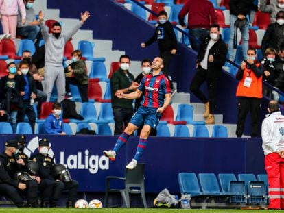 Roberto Soldado celebra el 1-0 ante el Mallorca.