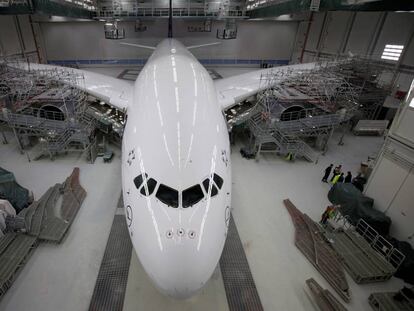 Un Airbus A380 de la aerolínea alemana Lufthansa. 