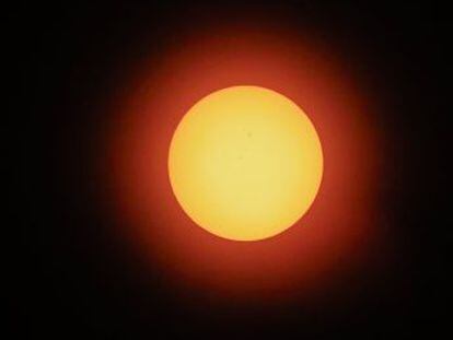 Millones de personas en Estados Unidos se atestiguaron el primer eclipse solar total en 99 años, que podrá verse de forma parcial en el resto del continente