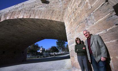 Juan Vicente García Marsilla y Teresa Izquierdo Aranda, autors d'un estudi sobre l'obra gòtica.