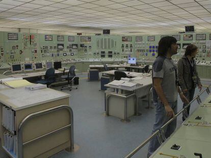 Trabajadores de la central de Garo&ntilde;a (Burgos). 