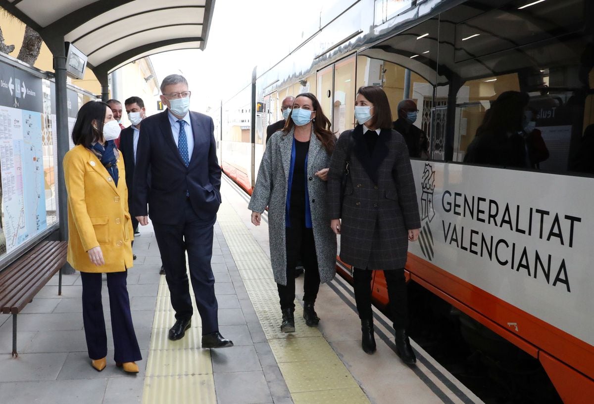 Dénia conecta con Benidorm por tranvía: un transporte sostenible con un paisaje espectacular | Comunidad Valenciana
