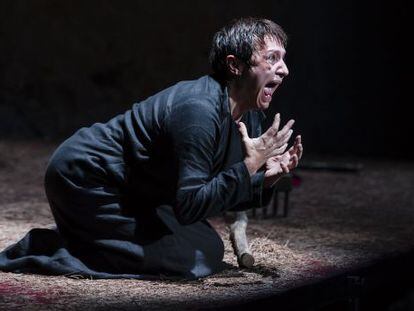 La actriz Blanca Portillo en un escena de la obra de teatro 'El testamento de María'.