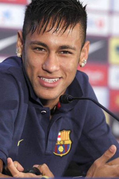 El nuevo jugador brasileño del FC Barcelona, Neymar da Silva, el 3 de junio en el Camp Nou.