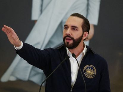 Nayib Bukele, durante una conferencia de prensa en San Salvador el 28 de junio.