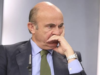 Luis de Guindos, ministro de Economía, tras el Consejo de Ministros.