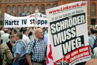 Manifestación contra los recortes sociales de Schröder.