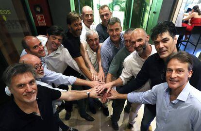 Los jugadores de la selección española de voleibol que participaron en los Juegos de Barcelona'92.