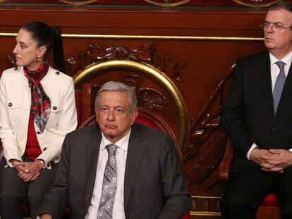Andrés Manuel López Obrador acompañado de Claudia Sheinbaum y  Marcelo Ebrard Casaubon.