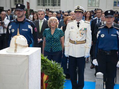 La alcaldesa de Madrid, Manuel Carmena, en la celebraci&oacute;n del &uacute;ltimo patr&oacute;n de la Polic&iacute;a Municipal.