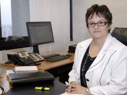 La vicepresidenta del Budensbank (banco central de Alemania), Sabine Lautenschläger, en su despacho en la sede central de la entidad monetaria en Fráncfort. EFE/Archivo