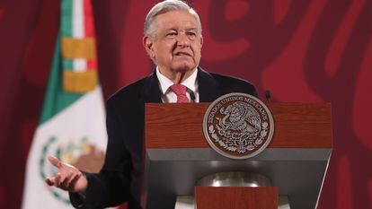 El presidente Andrés Manuel López Obrador, durante la rueda de prensa de la mañana del 30 de septiembre en Palacio Nacional en la que reconoció este viernes que el Ejército padeció un hackeo.