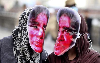 Concentración en homenaje a una mujer que fue linchada al ser acusada de quemar un Corán en Kabul, Afganistán.