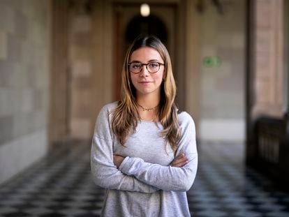 Mar Johnsson, estudiante de Matemáticas de la Universidad de Barcelona, fotografiada en la Facultad de Matemáticas e Informática.