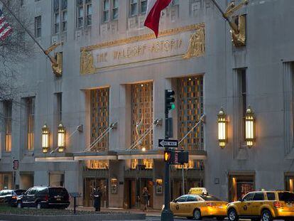 Fachada del Waldorf Astoria en Nueva York.