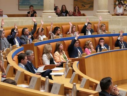 El Parlamento de La Rioja derogaba este viernes la Ley de Protección Animal con los votos de PP y Vox.