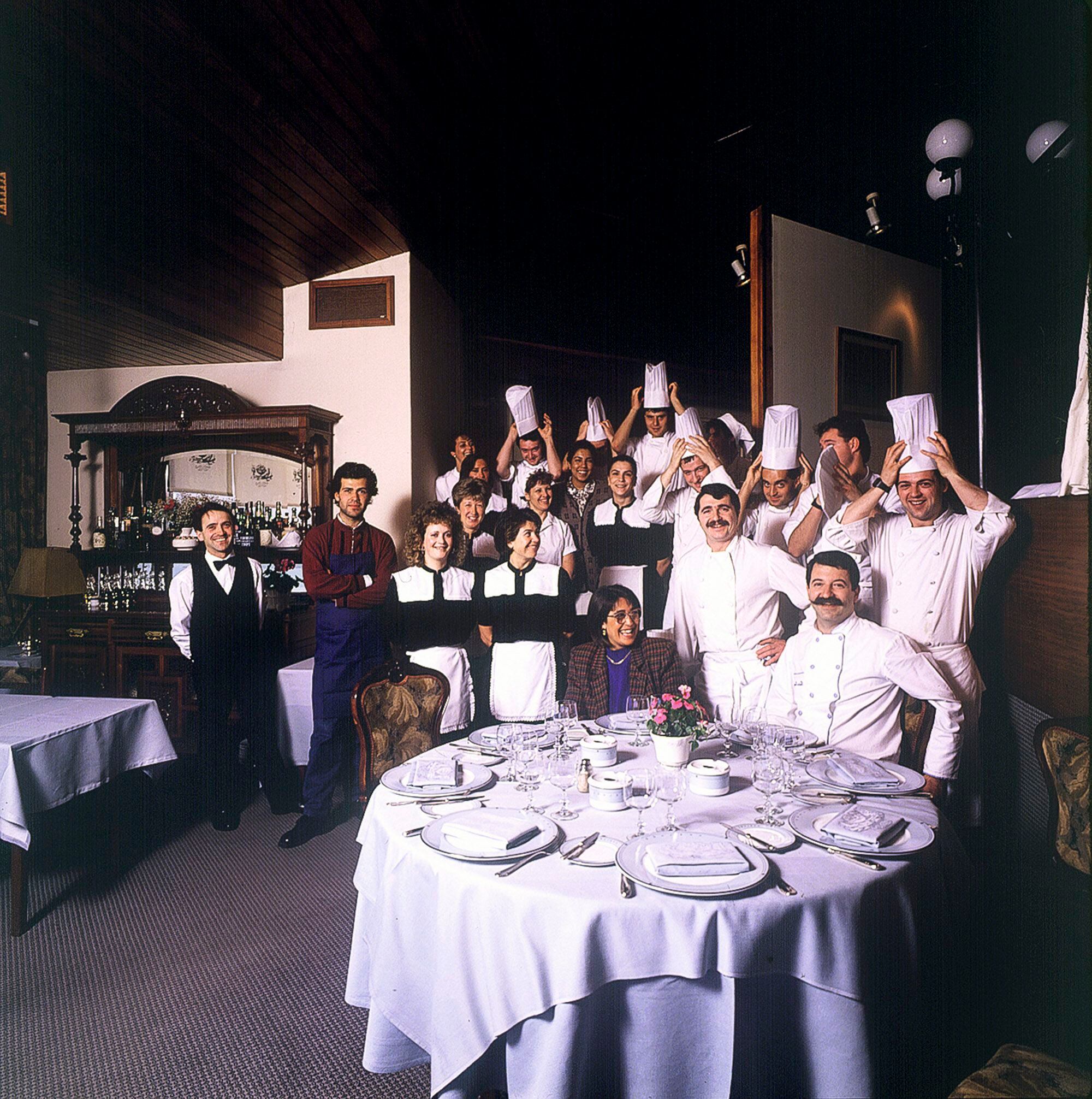 Restaurante Akelarre. En la imagen, Pedro Subijana, con todo su equipo. 