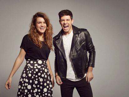 Un disco de 'OT' firmado por Amaia y Alfred y otros 5 objetos de famosos  que puedes comprar en