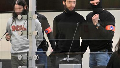 Osama Krayem y Salah Abdeslam en la apertura del juicio, el pasado 30 de noviembre, por los atentados de Bruselas.