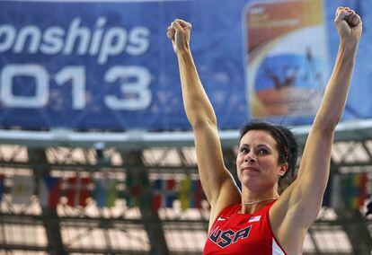 La estadounidense Jennifer Suhr, campeona olímpica en Londres, reacciona tras saltar los 4,82 m. Suhr fue una de las principales rivales de Isinbayeva en la final de salto de pértiga.