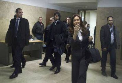 La expresidenta ingresa al juzgado de Claudio Bonadio, el 13 de abril