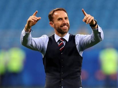 La prensa británica ya ha declarado este miércoles como el miércoles del chaleco. En la imagen, Gareth Southgate celebrando la victoria de Inglaterra frente a Suecia el pasado 7 de julio.