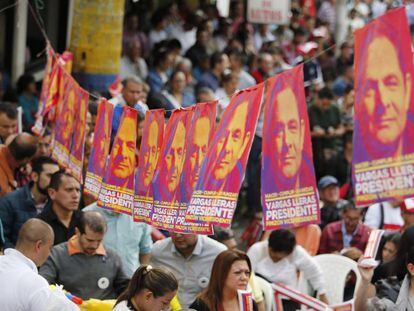 Afiches del candidato German Vargas Lleras en Fusagasugá, Colombia.