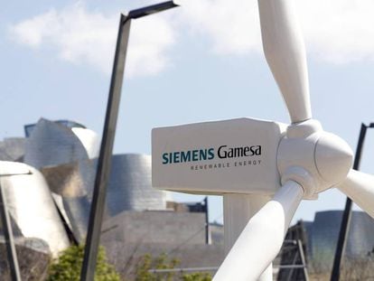 La acción de Siemens Gamesa cae un 14% tras rebajar sus previsiones para 2022