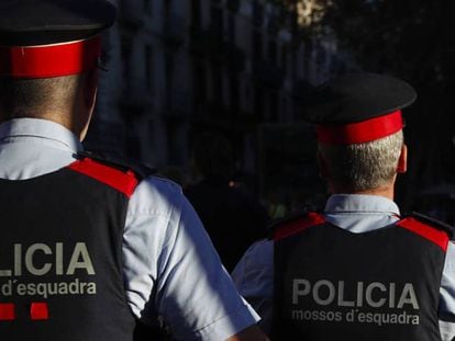 Dos Mossos d'Esquadra.