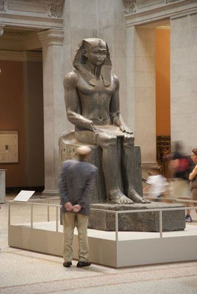 El faraón Amenemhat II hecho estatua se muda a Nueva York donde permanecerá 10 años.