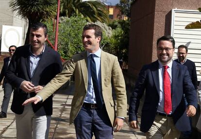 El presidente nacional del PP y candidato a la Presidencia del Gobierno, Pablo Casado, a su llegada este miércoles al Instituto de Astrofísica de Canarias.