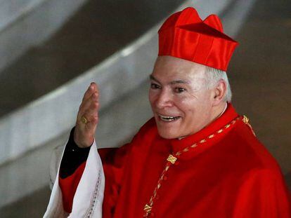 Carlos Aguiar Retes, a su llegada a la Basílica de Guadalupe.
