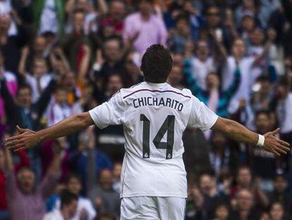 Chicharito celebra su gol ante el Eibar
