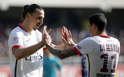 Ibrahimovic y Di María celebran el reciete título de Liga conquistado por el PSG