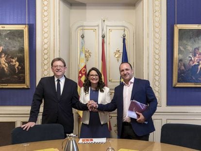 Ximo Puig (PSPV), Mónica Oltra (Compromís) y Martínez Dalmau (Unidas Podemos), los tres socios del futuro gobierno valenciano. 