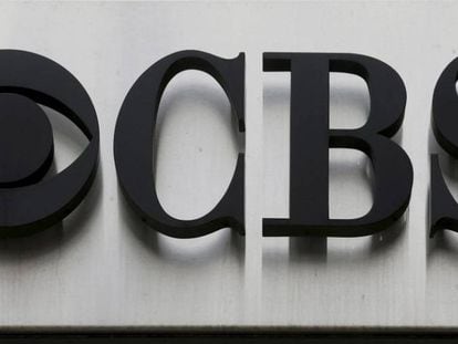 Logotipo de la CBS, en su centro de emisiones de Nueva York (EE UU).