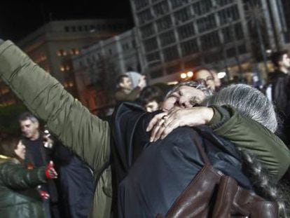 Partidarios de Syriza celebran su victoria. 
