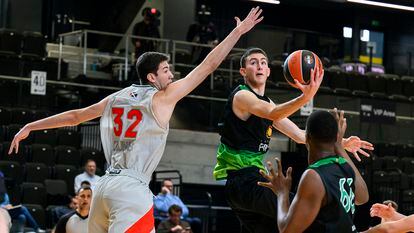 Iker Garmendia, en un partido de la Next Generation Tournament entre el Joventut y un equipo de promesas menores de 18.