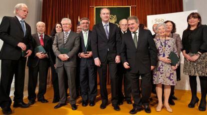 Expresidentes de la Diputación de Valencia, con el actual responsable, Alfonso Rus, y el presidente de la Generalitat, Alberto Fabra.