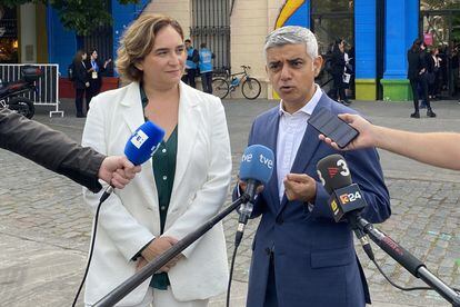 Barcelona Ada Colau y el alcalde de Londres Sadiq Khan